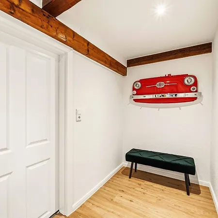 Apartment Boxenstopp In